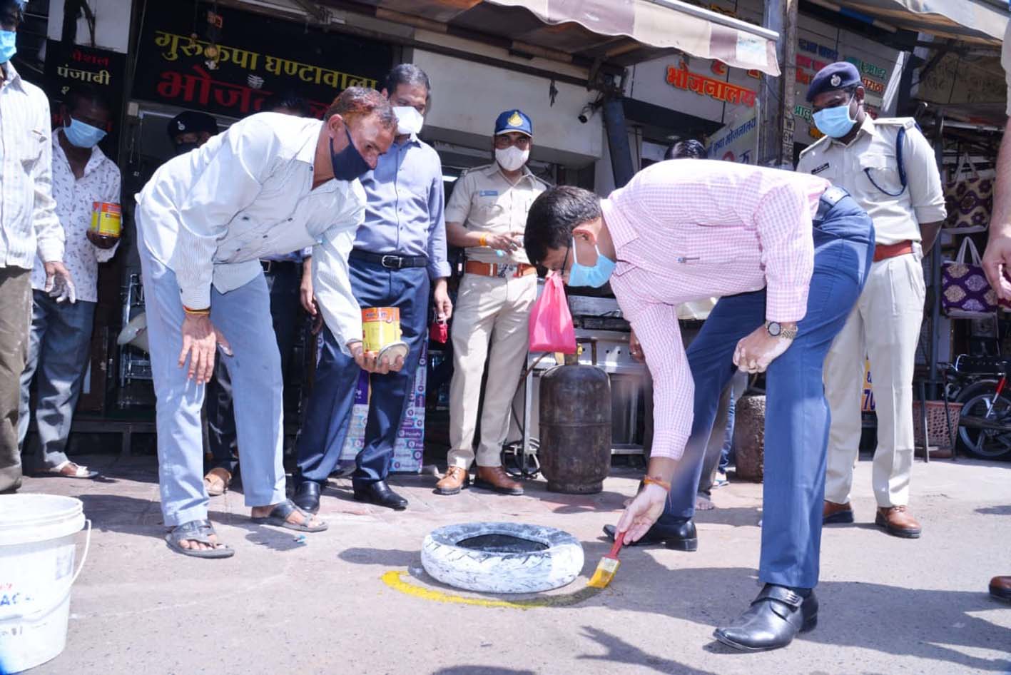 गोल घेरे खूब बनायें, मगर चिकित्सा सुविधा भी बढ़ायें!