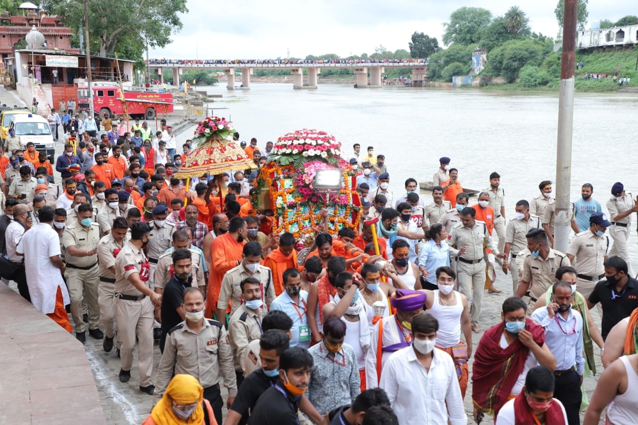 महाकाल राजा नगर भ्रमण पर, हरसिद्धि मंदिर पर भव्य स्वागत