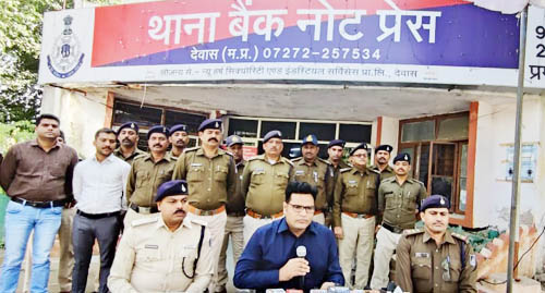 Dewas Truck Theft police