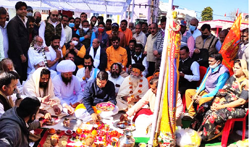 गोवर्धन सागर में श्रमदान की शुरुआत जनसहयोग से 6 लाख रूपए एकत्रित