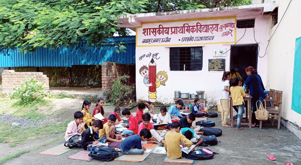 लेटलतीफी की हद:  5 साल पहले राशि स्वीकृत होने के बाद भी नहीं बना नया स्कूल भवन