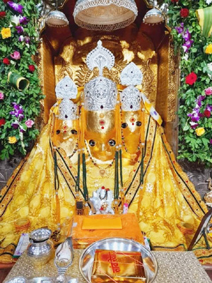 मां बगलामुखी मंदिर में अवैध वसूली मामला: जांच दल ने खंगाले दस्तावेज, बैंक खातों की जांच