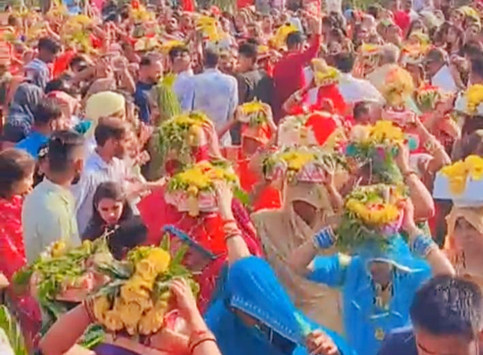 राम मंदिर से निकला चल समारोह, शीतला माता मंदिर पर हुआ गांव गेर माता का पूजन