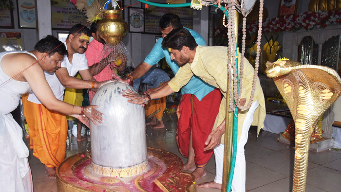 51 ब्राह्मणों द्वारा मंत्रोच्चार, प्रारंभ हुआ श्री शिव पर्जन्य महारुद्राभिषेक