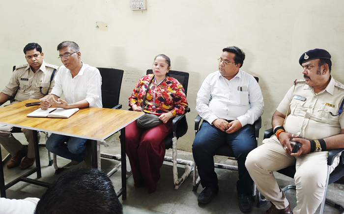 महिदपुर शांति समिति गार्ड ऑफ ऑनर पर उलझी, बजरंग दल संभालेगा व्यवस्था