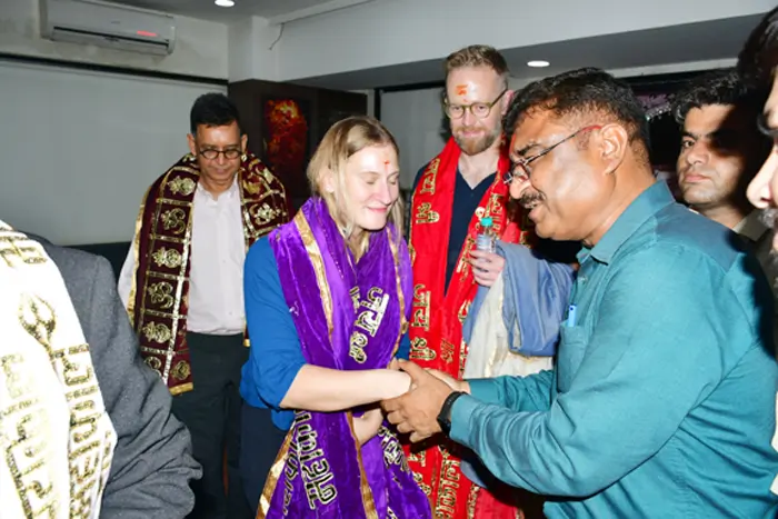 जर्मनी के प्रतिनिधि मंडल ने किए महाकाल दर्शन, उद्योग की तलाश