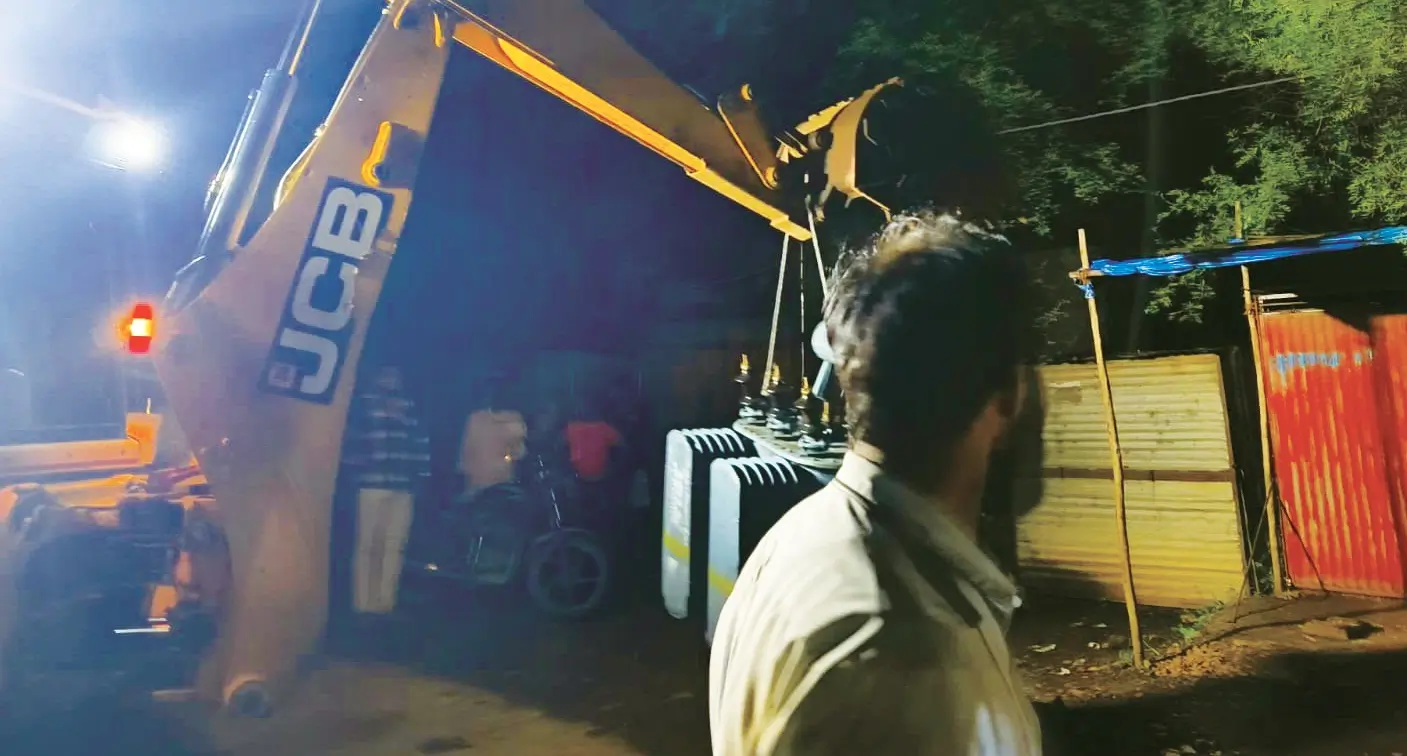 मंत्री की फटकार के 3 घंटे बाद लगा नया ट्रांसफार्मर