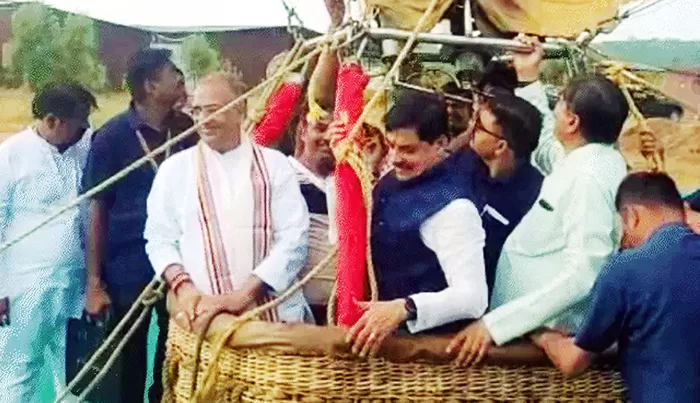 गांधीसागर फेस्टिवल के दौरान मुख्यमंत्री के बैलून में लगी आग; डॉ. यादव सुरक्षित