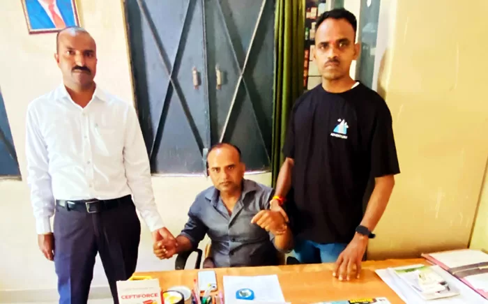 इंगोरिया में पशु चिकित्सक रिश्वत लेते गिरफ्तार