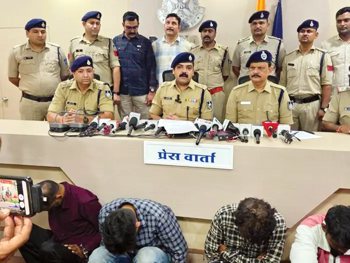 तीन चोरी की वारदातों का खुलासा, छह आरोपी गिरफ्तार, 23.5 लाख का माल बरामद