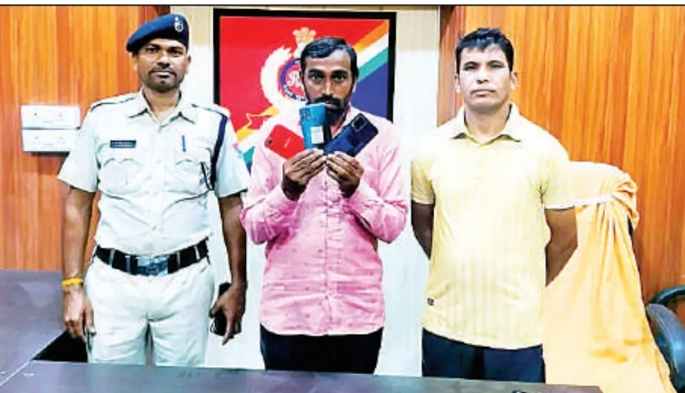 ट्रेनों में चोरी करने वाला महू का बदमाश उज्जैन रेलवे स्टेशन से पकड़ाया