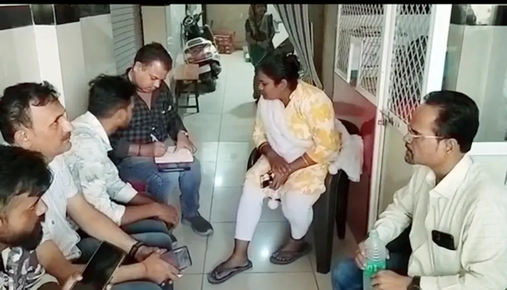 नवजात की मौत के मामले में स्वास्थ्य विभाग और पुलिस के बीच नूराकुश्ती