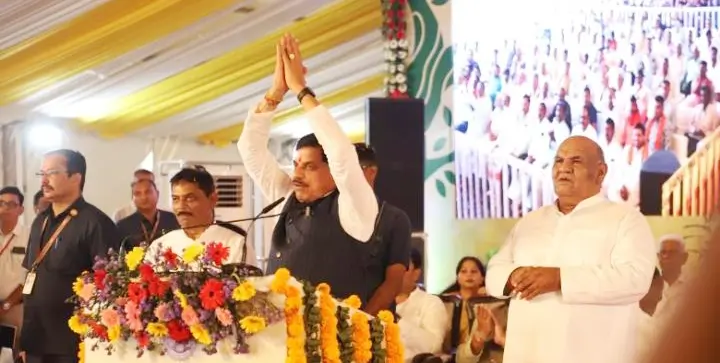 मुख्यमंत्री ने धनतेरस पर किसानों को दी बड़ी राहत, सीहोर में करोड़ों की सौगात