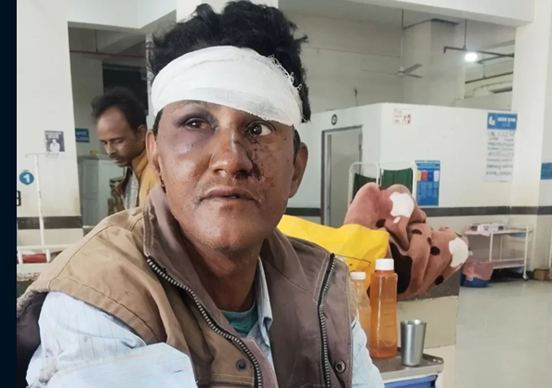 गोद में बच्चे को लेकर महिला ने लिफ्ट के बहाने बाइक सवार को रोका, साथियों के साथ मिलकर लूटा
