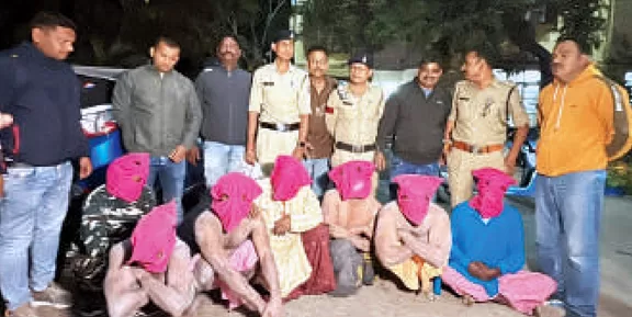 दिल्ली और हरियाणा के लुटेरों ने की साधु के वेश में हाइवे पर लूट की वारदात, पुलिस टीम ने पालखंदा में धरदबोचा