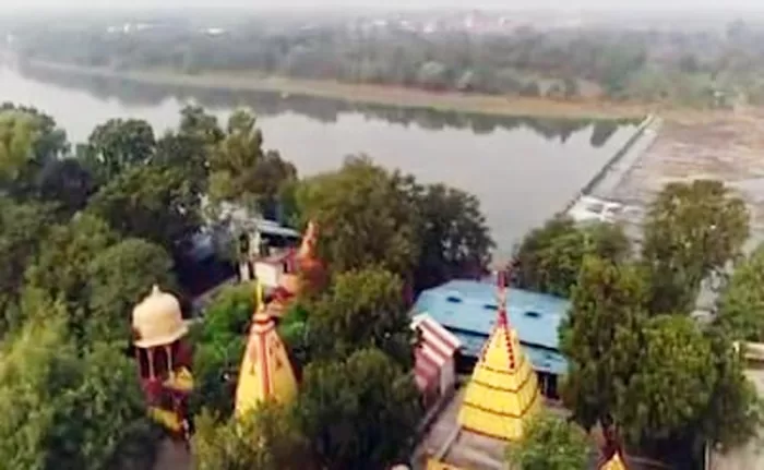 विश्व प्रसिद्ध माँ बगलामुखी मंदिर खतरे में! लखुंदर नदी पर हो रही ‘अनाधिकृत’ ब्लास्टिंग से प्राचीन संरचना को खतरा