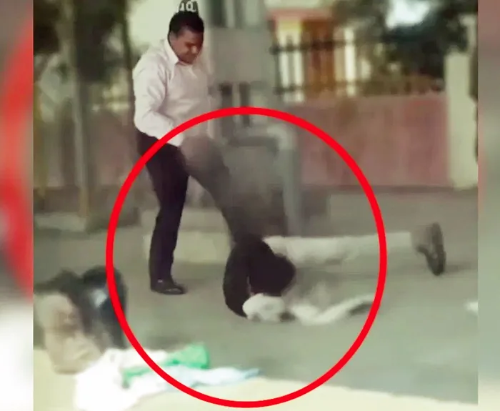 नागदा रेलवे स्टेशन पर दिव्यांग युवक की बेरहमी से पिटाई