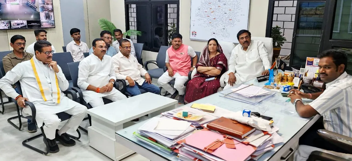 महेश्वर की ‘सेलिब्रिटी’ मोनालिसा के विवाह पर गरमाया सियासी पारा, लव जिहाद और सीरिया कनेक्शन के लगे आरोप