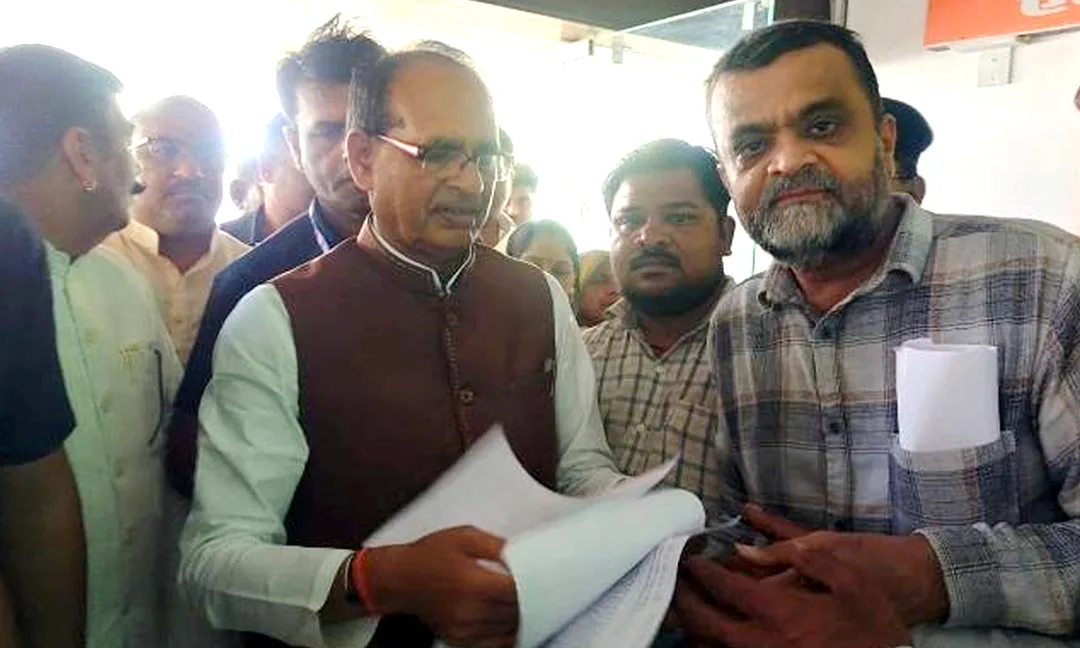 वैश्विक ऊर्जा संकट: कांग्रेस प्रवक्ता ने आईपीएल रद्द करने और बिजली बचत हेतु सौंपा ज्ञापन